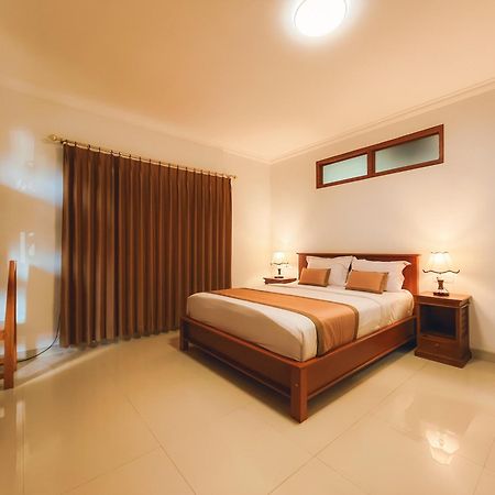 Rostika Hotel Sekumpul Pabean Buleleng Exterior photo
