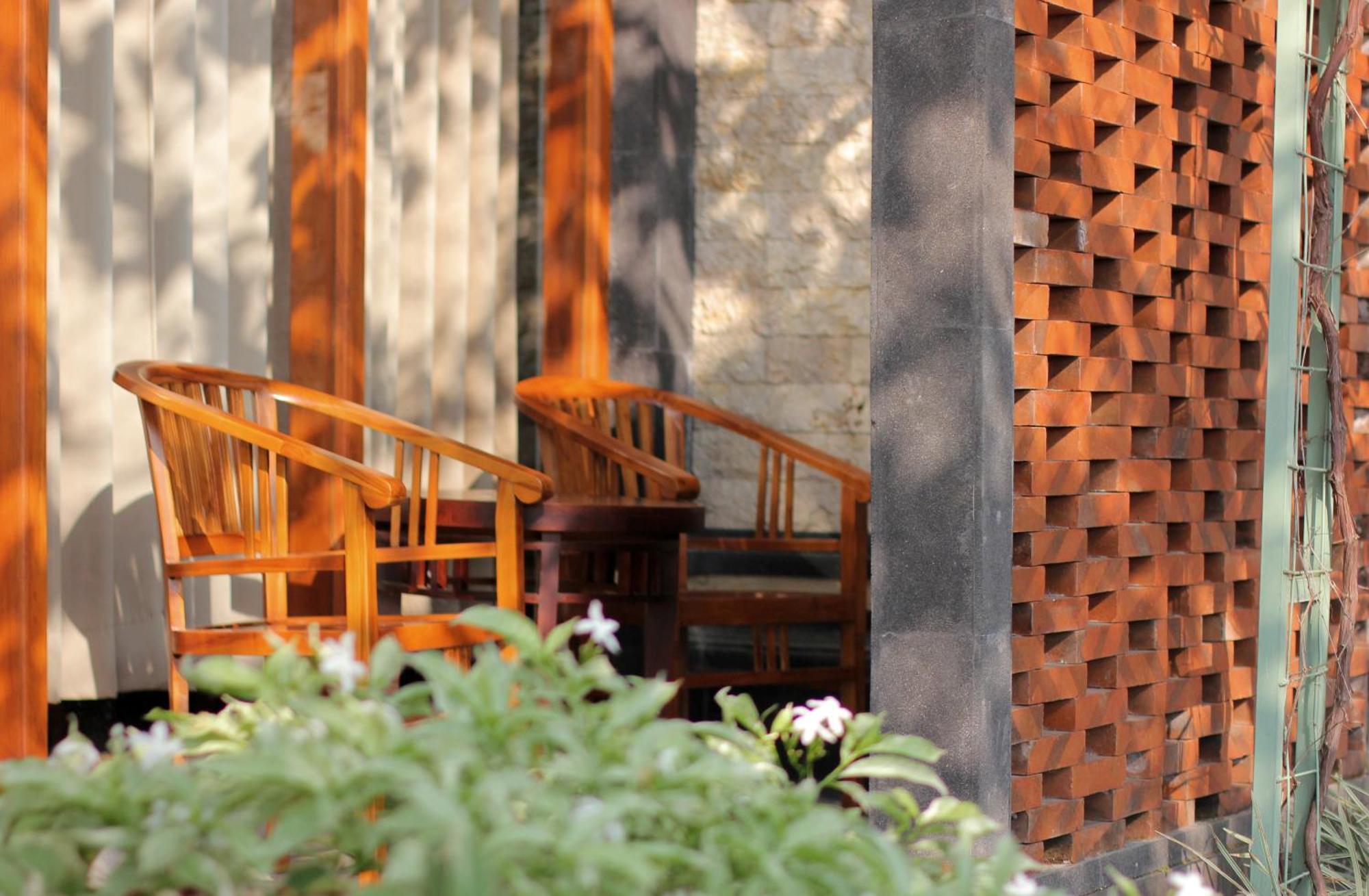 Rostika Hotel Sekumpul Pabean Buleleng Exterior photo